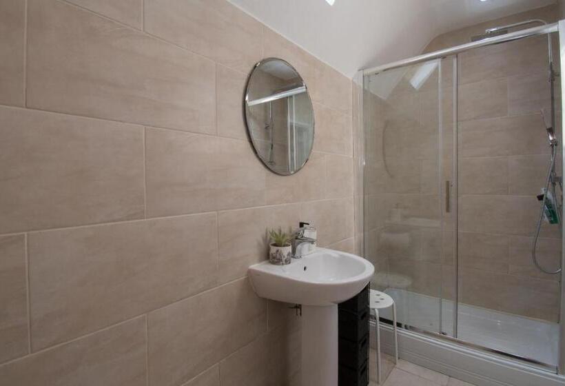 ペンション Elegant And Spacious Private Room With Ensuite