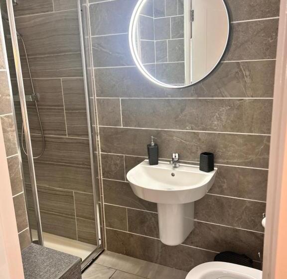 بنسيون Shanroe Accommodation