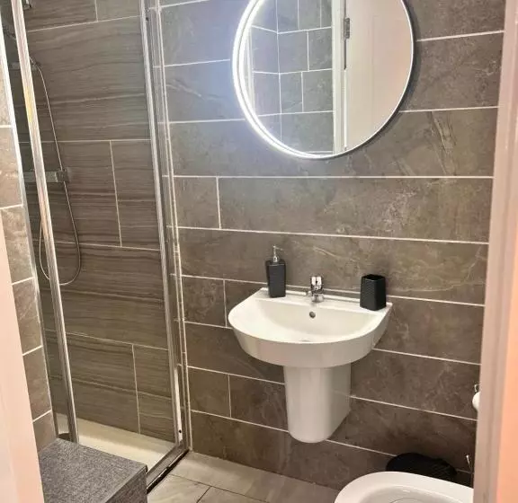 Pensió Shanroe Accommodation