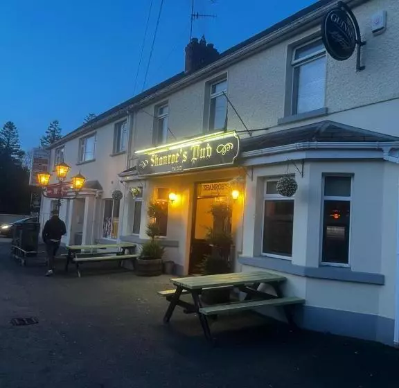 Pensió Shanroe Accommodation