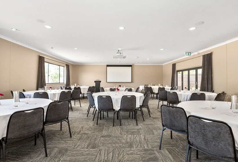 Aden Mudgee Apartments