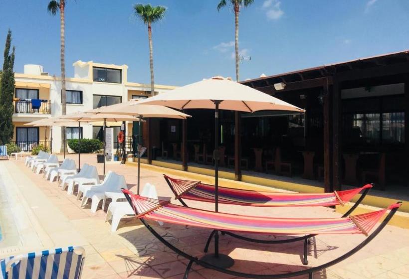 Carina Hotel Apartments