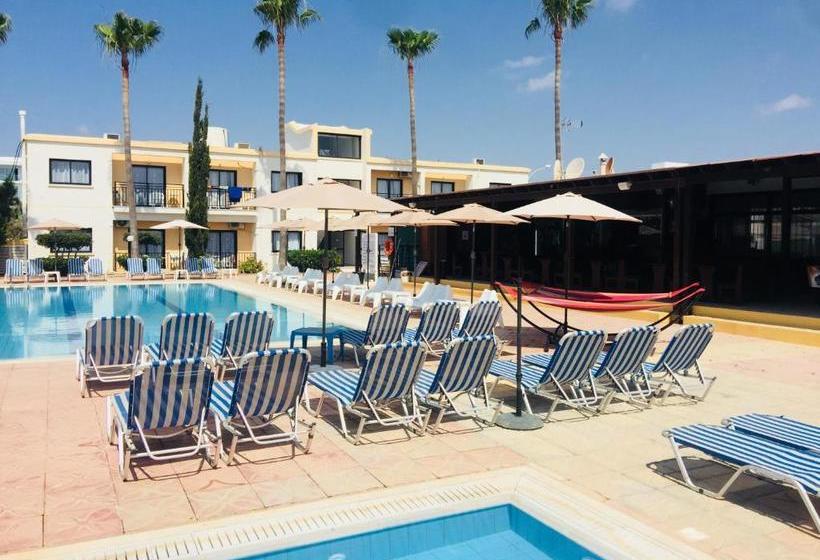 Carina Hotel Apartments