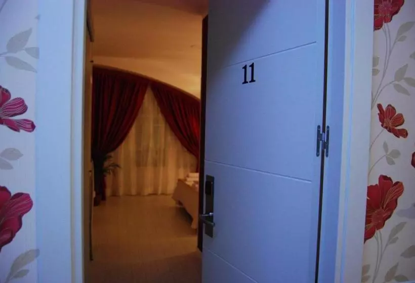 Hostal Petite Maman