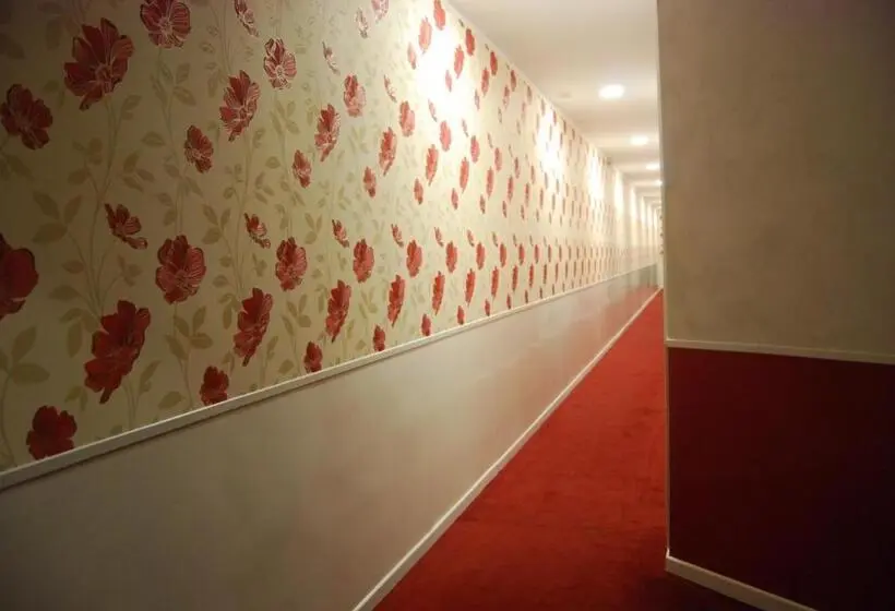 Hostal Petite Maman