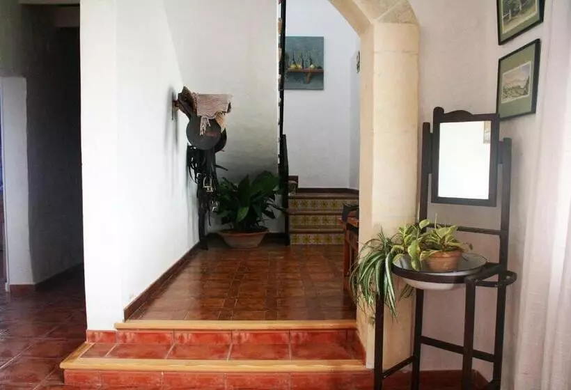 هتل Agroturismo Biniai Nou