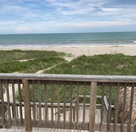 Hotel Anthony's On The Beach