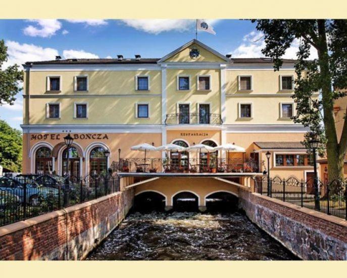 בית מלון כפרי Bończa