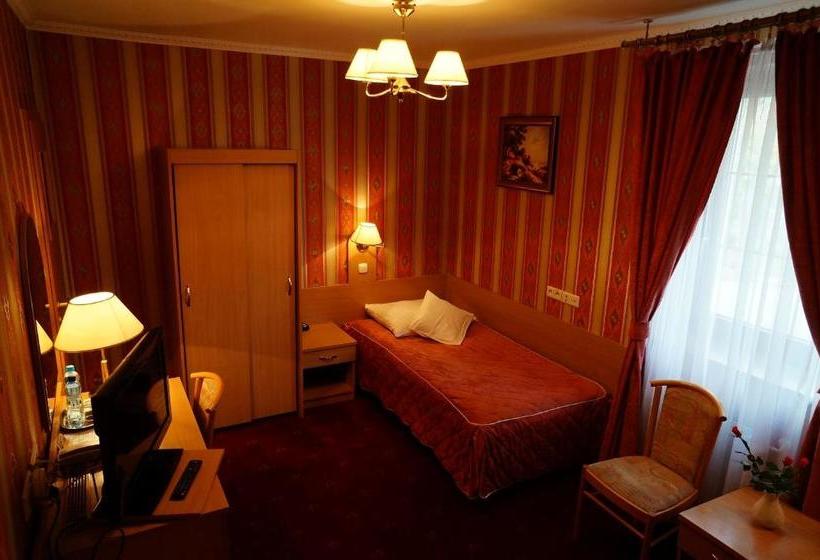 בית מלון כפרי Bończa