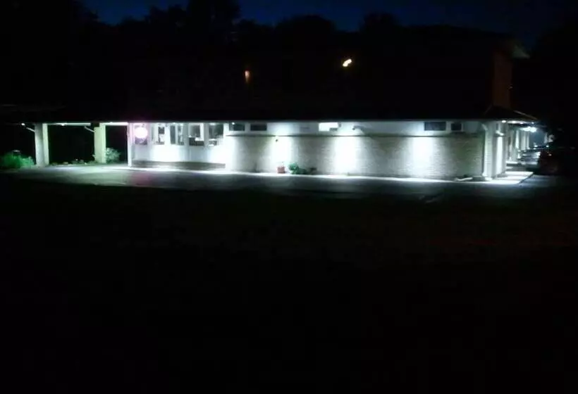 ホテル Budget Inn Fairport
