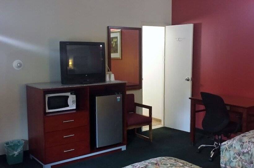 בית מלון כפרי Budget Inn Fairport