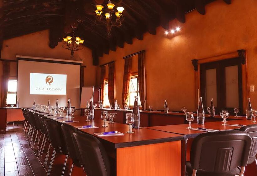 Hotel Casa Toscana Lodge