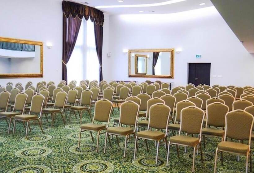 هتل Centrum Konferencyjno Apartamentowe Mrówka