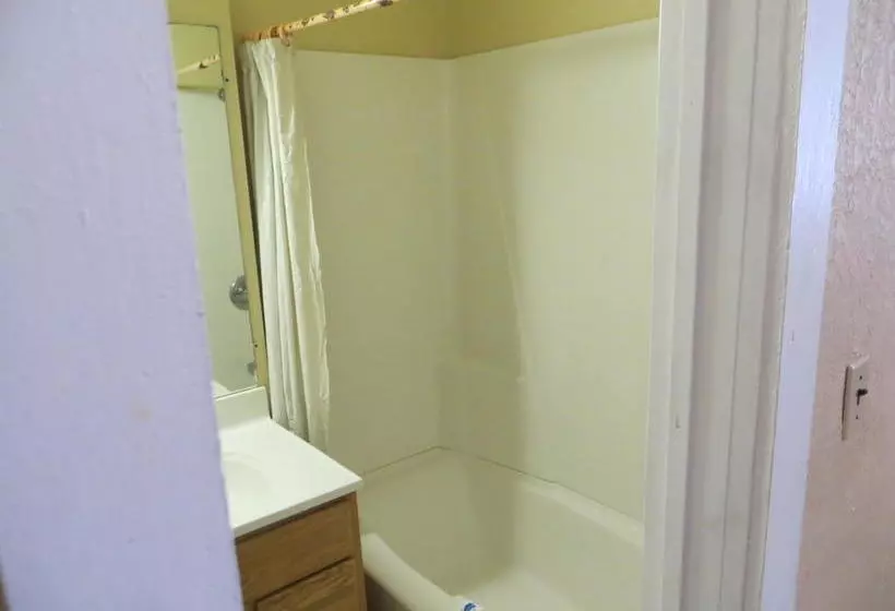 ホテル Economy Inn  Fort Dodge