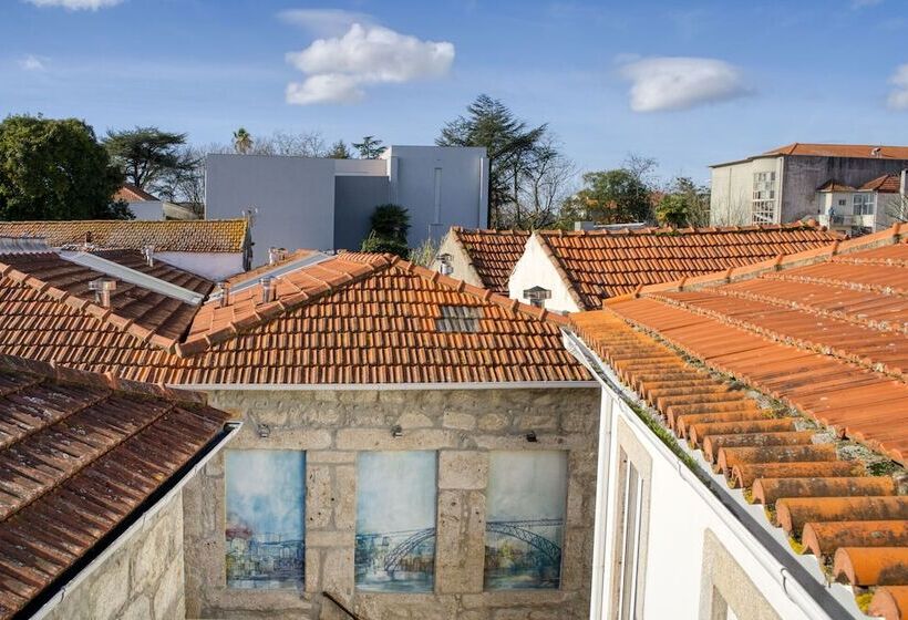 هتل Fine Arts Studios By Olala Homes