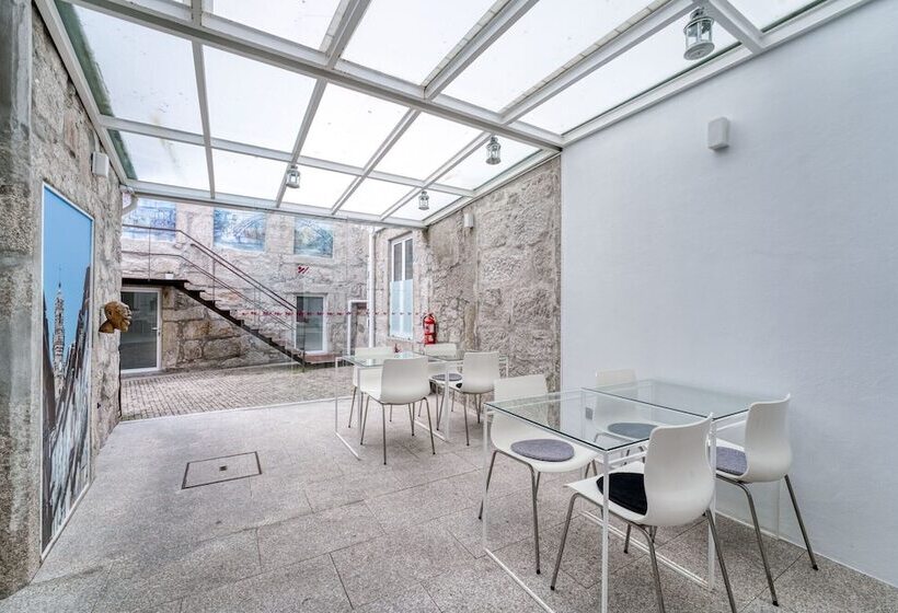 هتل Fine Arts Studios By Olala Homes