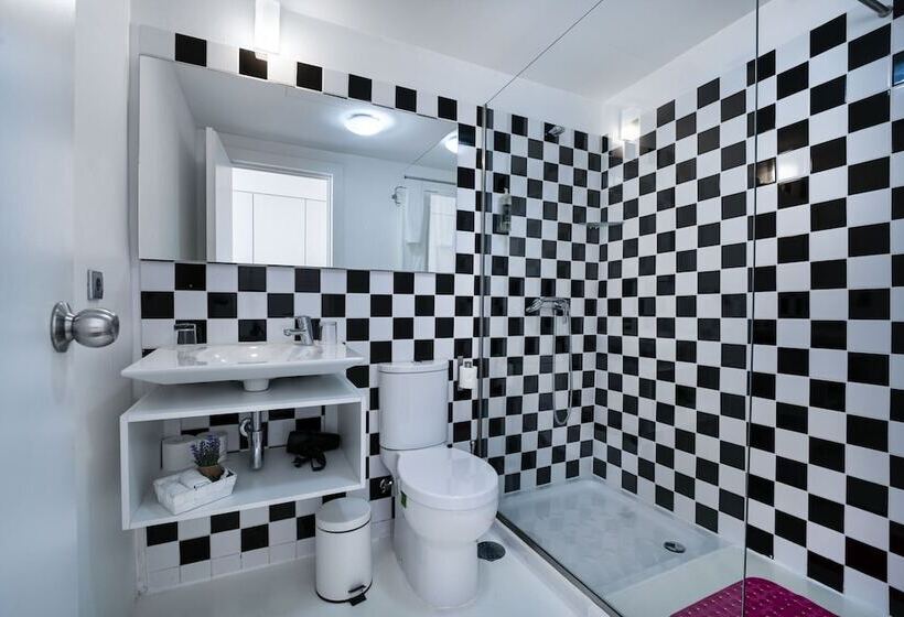 هتل Fine Arts Studios By Olala Homes