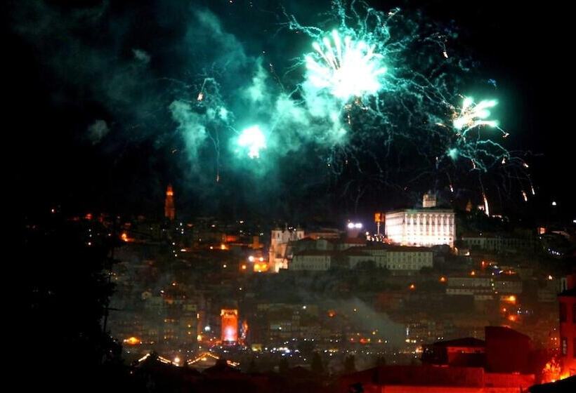 בית מלון כפרי Gaia Porto Hostel