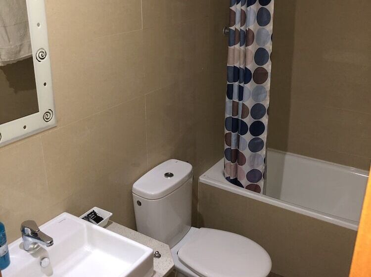 ホテル Hostal Drassanes