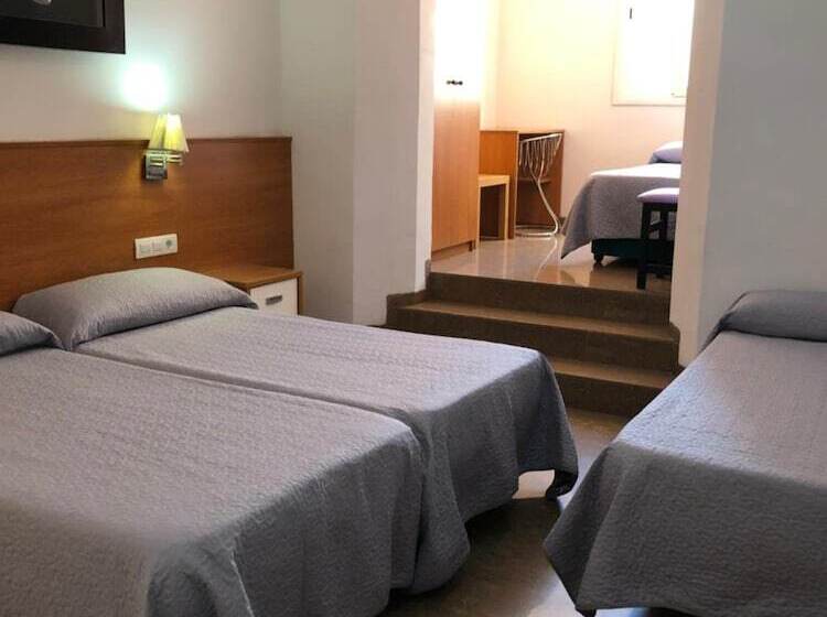 ホテル Hostal Drassanes