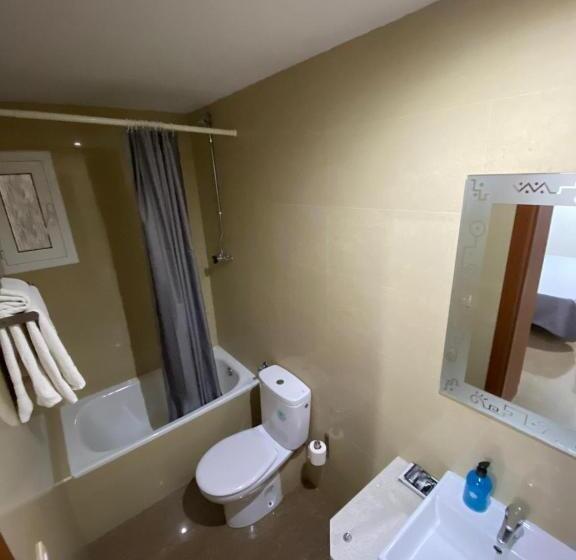 ホテル Hostal Drassanes