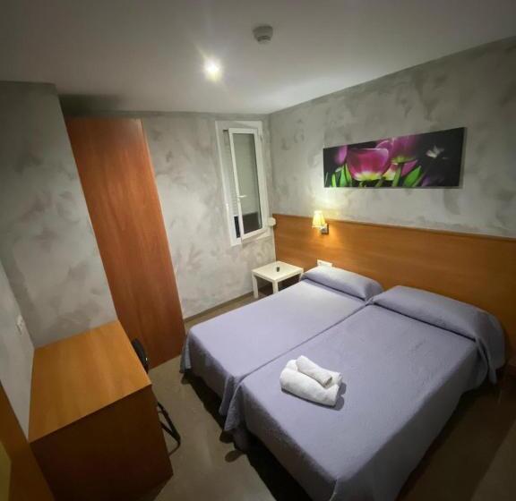 ホテル Hostal Drassanes