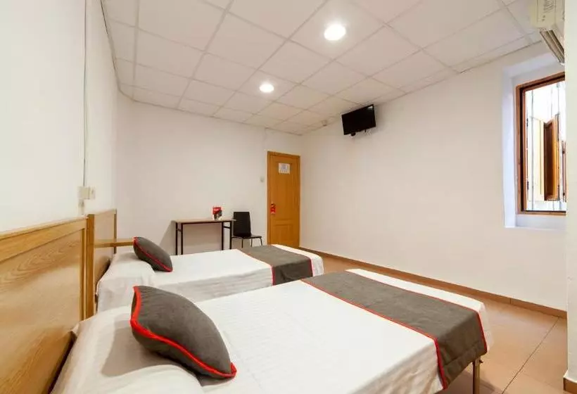 هتل Hostal El Rincón
