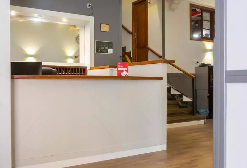 هتل Hostal El Rincón
