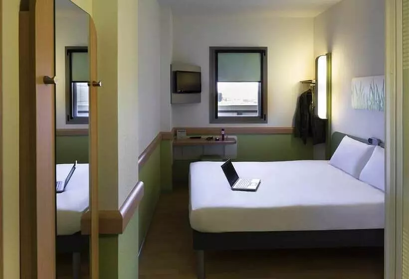 Hotelli Ibis Budget Sevilla Aeropuerto