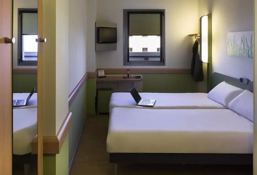 Hotelli Ibis Budget Sevilla Aeropuerto