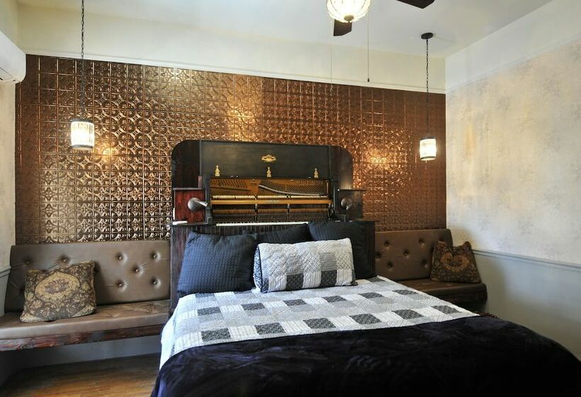 فندق Old Storehouse Inn