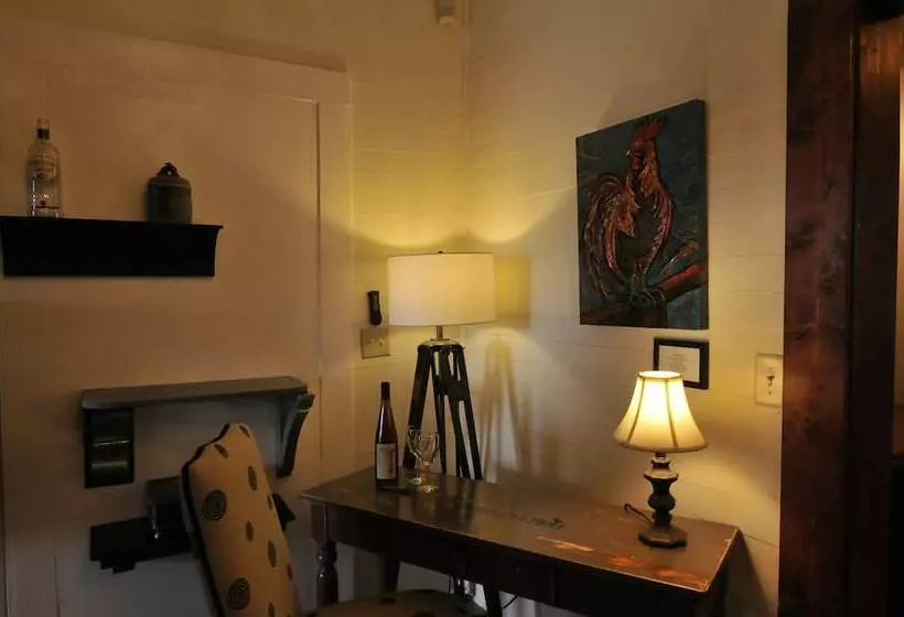 ホテル Old Storehouse Inn