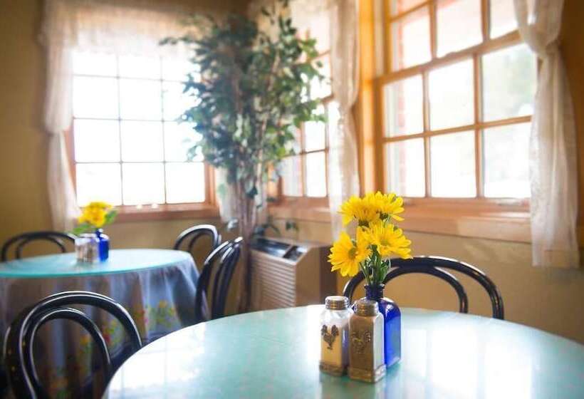 فندق Old Town Inn