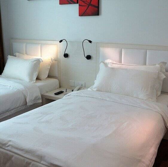 בית מלון כפרי Pine Garden