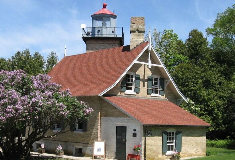 בית מלון כפרי Somerset Inn & Suites