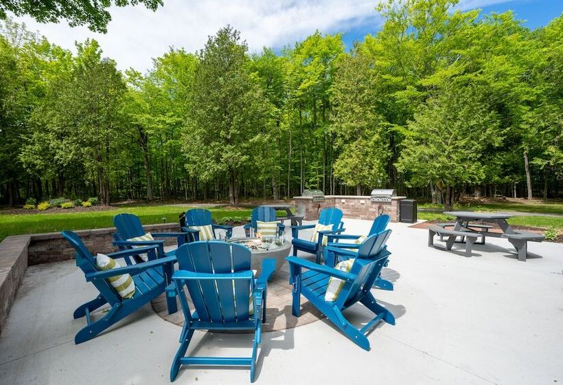 בית מלון כפרי Somerset Inn & Suites