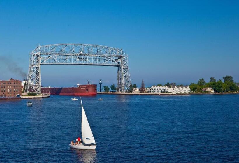 Szálloda South Pier Inn