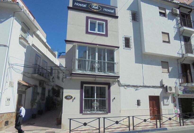 בית מלון כפרי Tak Boutique Old Town