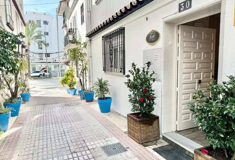 هتل Tak Boutique Old Town
