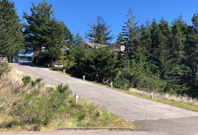 בית מלון כפרי The Landmark Inn