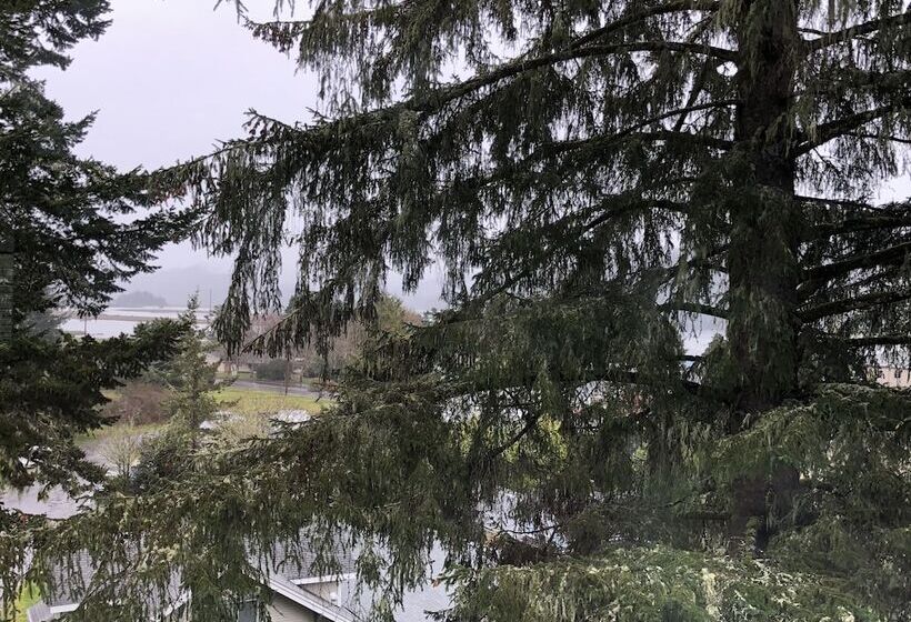 בית מלון כפרי The Landmark Inn