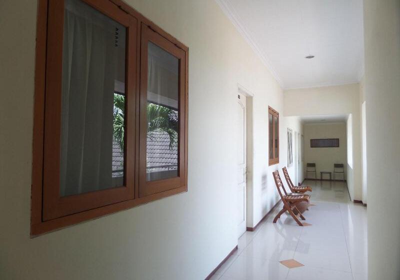 Pensionat Armi Hotel Malang