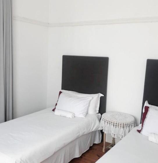 فندق صغير Ben Your Friend Youth Foundation