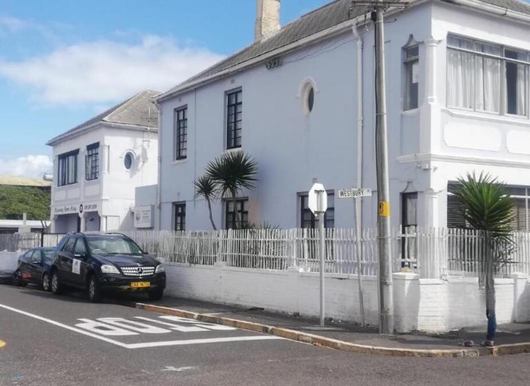 فندق صغير Ben Your Friend Youth Foundation