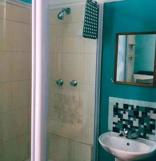 Retkeilymaja Ben Your Friend Youth Foundation