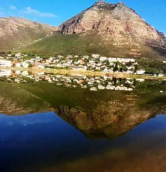 Retkeilymaja Ben Your Friend Youth Foundation