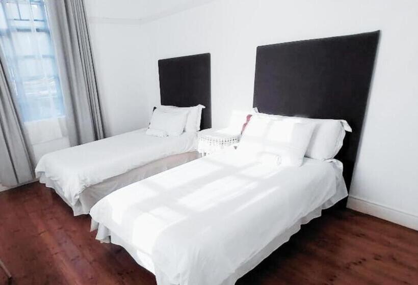 فندق صغير Ben Your Friend Youth Foundation