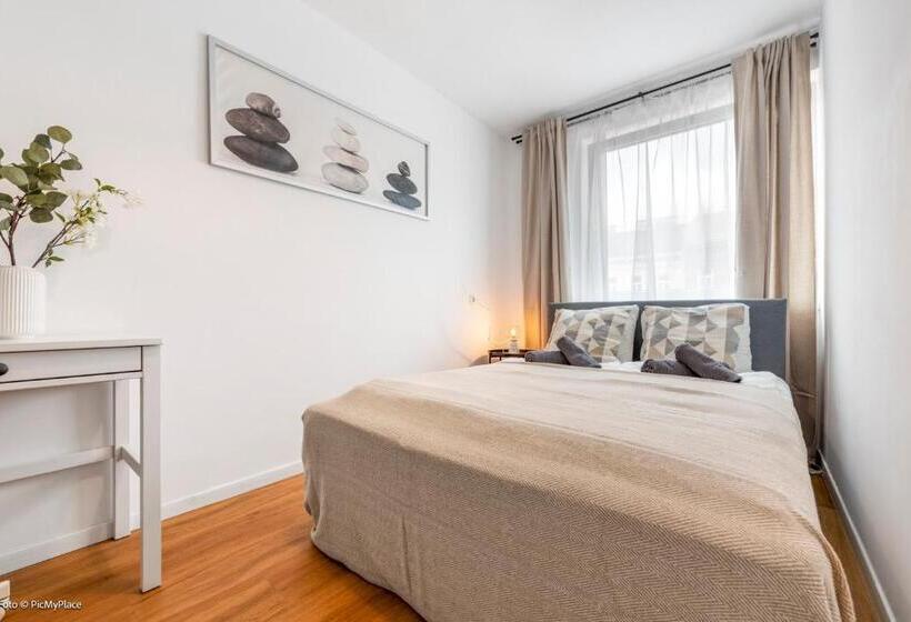 هاستل Central City Lofts