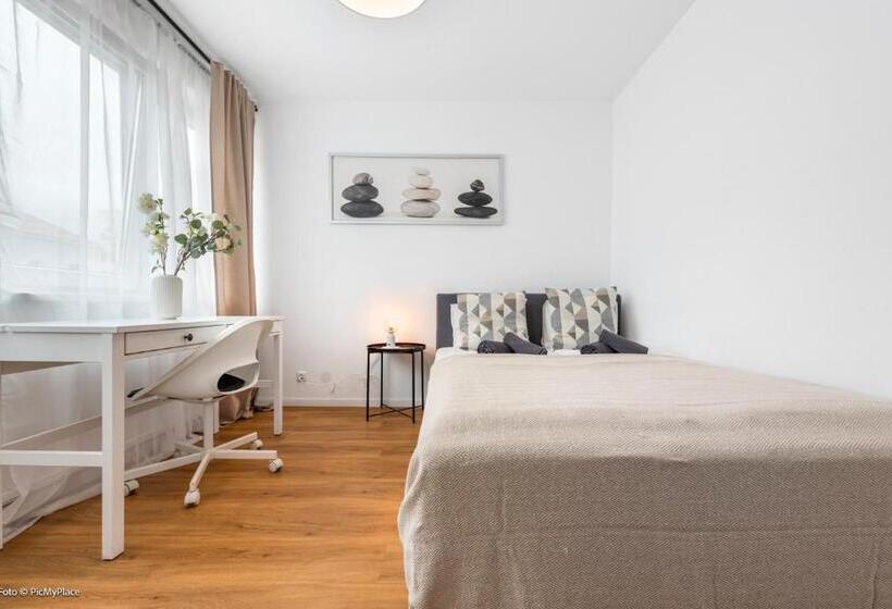 هاستل Central City Lofts