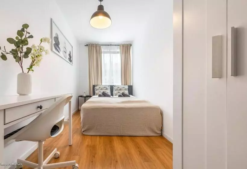 هاستل Central City Lofts